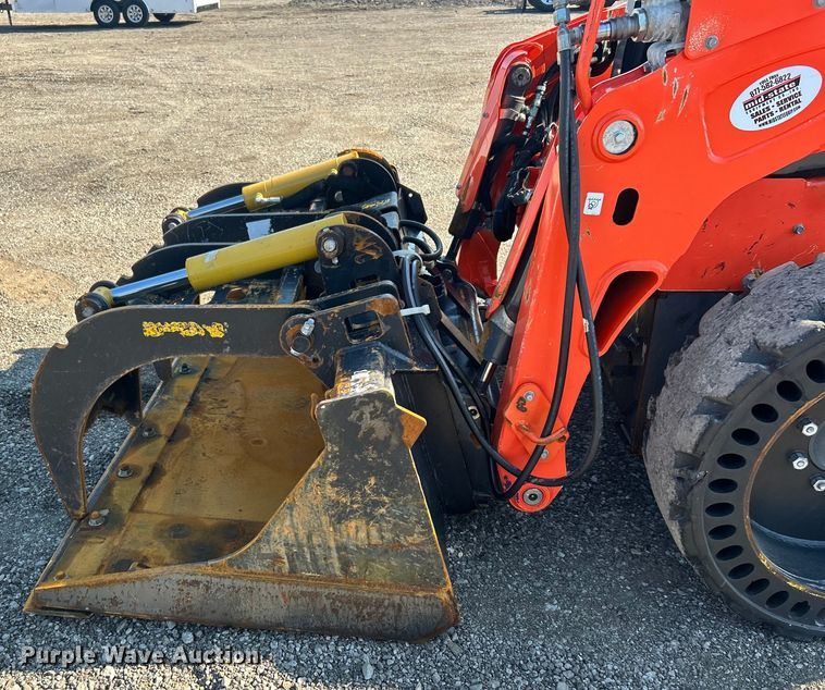 image for item EG0855 2018 Kubota  SSV75 skid steer loader