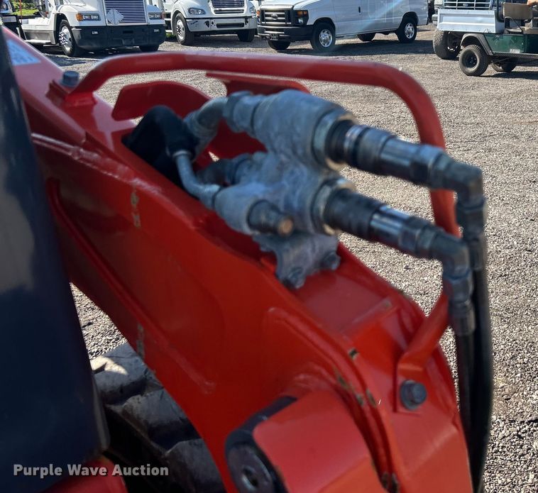 image for item EG0855 2018 Kubota  SSV75 skid steer loader