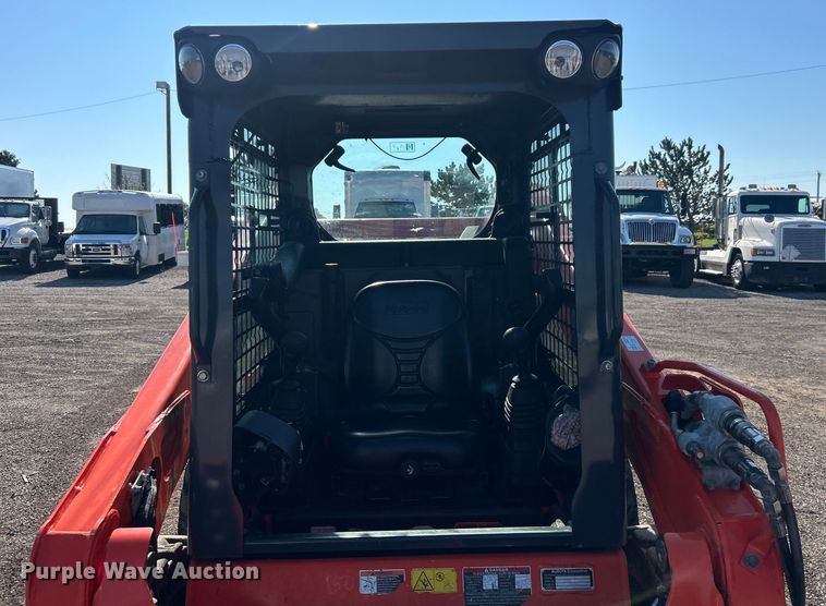 image for item EG0855 2018 Kubota  SSV75 skid steer loader