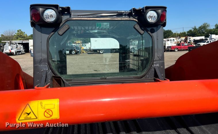 image for item EG0855 2018 Kubota  SSV75 skid steer loader