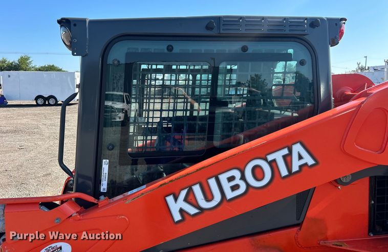image for item EG0855 2018 Kubota  SSV75 skid steer loader