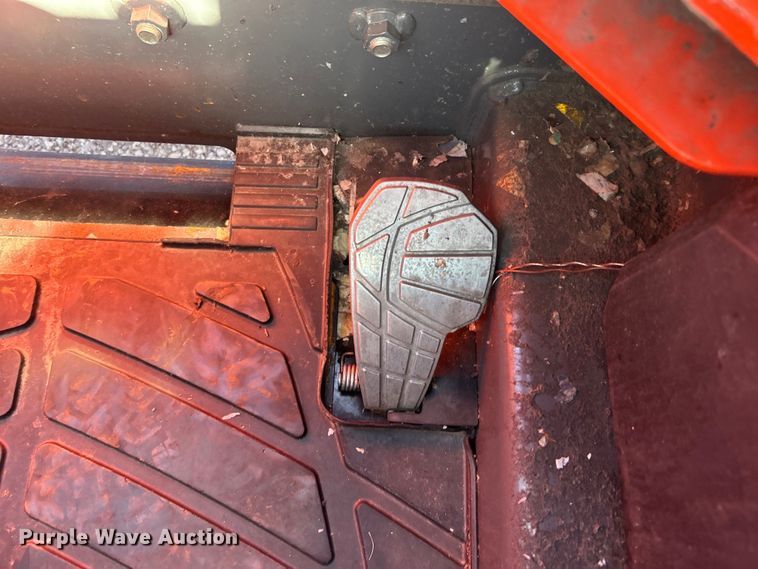 image for item EG0855 2018 Kubota  SSV75 skid steer loader