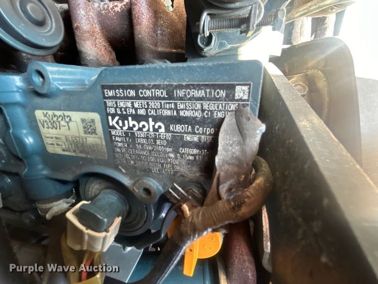 image for item EG0855 2018 Kubota  SSV75 skid steer loader