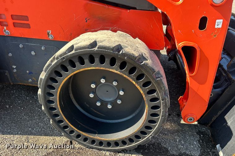 image for item EG0855 2018 Kubota  SSV75 skid steer loader