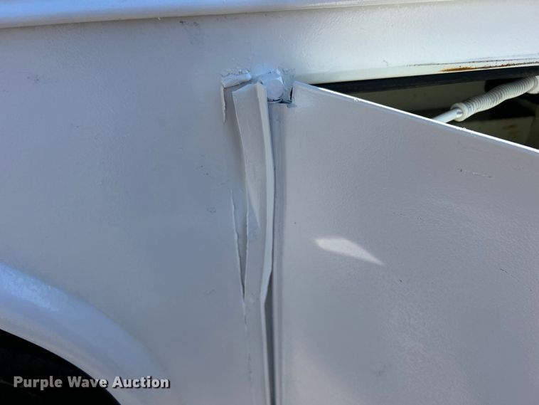 image for item EG0858 2013 Chevrolet  Silverado 3500HD Ext. Cab utility bed pickup truck