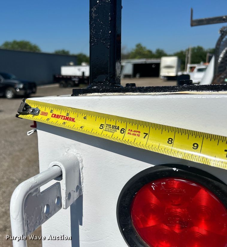 image for item EG0858 2013 Chevrolet  Silverado 3500HD Ext. Cab utility bed pickup truck