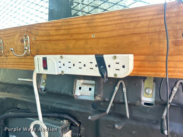 image for item EG0858 2013 Chevrolet  Silverado 3500HD Ext. Cab utility bed pickup truck