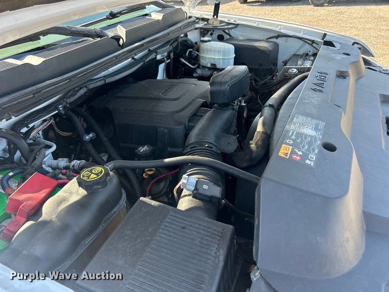 image for item EG0858 2013 Chevrolet  Silverado 3500HD Ext. Cab utility bed pickup truck