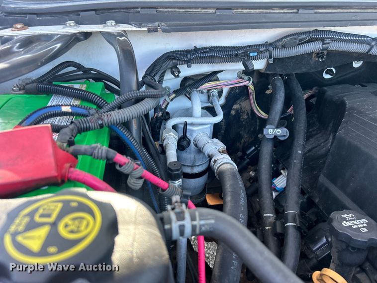 image for item EG0858 2013 Chevrolet  Silverado 3500HD Ext. Cab utility bed pickup truck