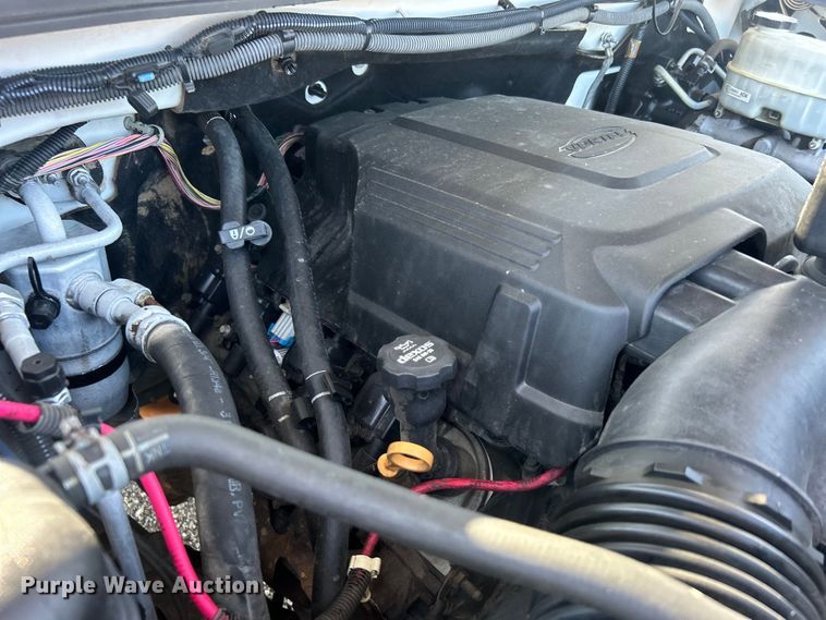 image for item EG0858 2013 Chevrolet  Silverado 3500HD Ext. Cab utility bed pickup truck