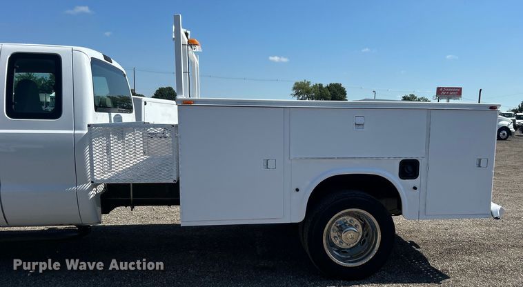 image for item EG0859 2008 Ford F450 Super Duty  SuperCab utility / service truck