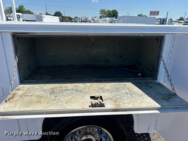 image for item EG0859 2008 Ford F450 Super Duty  SuperCab utility / service truck