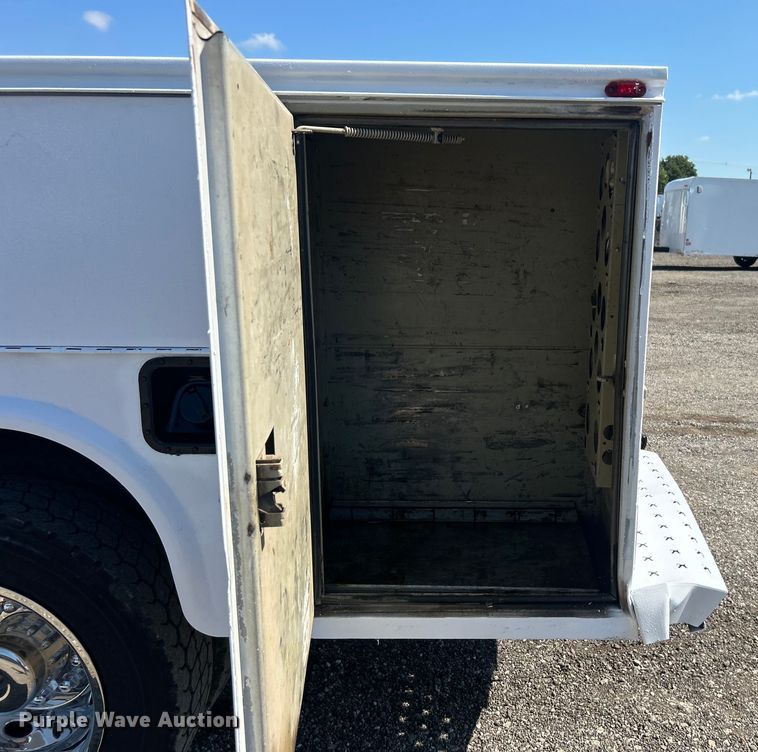 image for item EG0859 2008 Ford F450 Super Duty  SuperCab utility / service truck