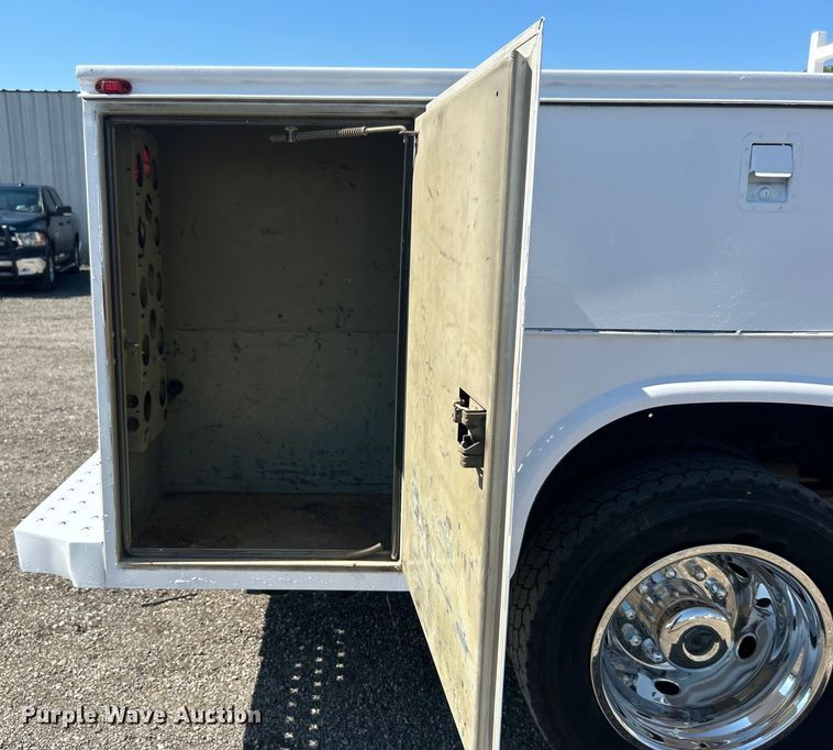 image for item EG0859 2008 Ford F450 Super Duty  SuperCab utility / service truck