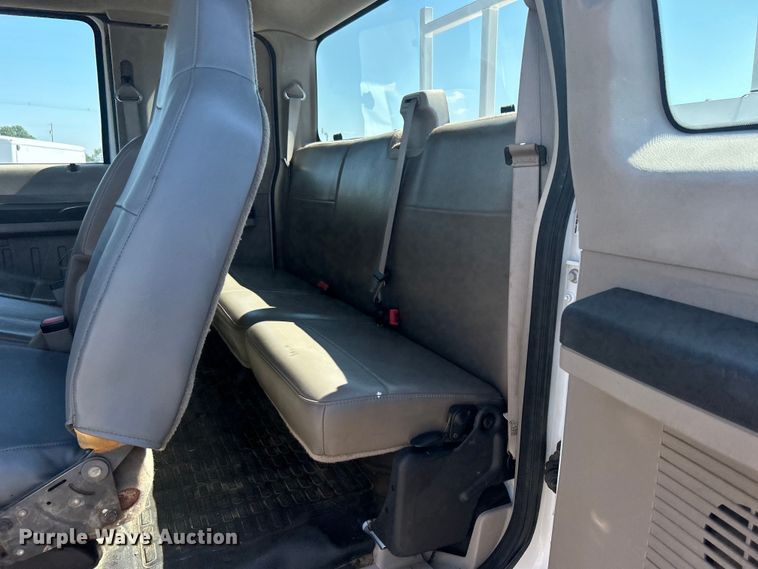 image for item EG0859 2008 Ford F450 Super Duty  SuperCab utility / service truck