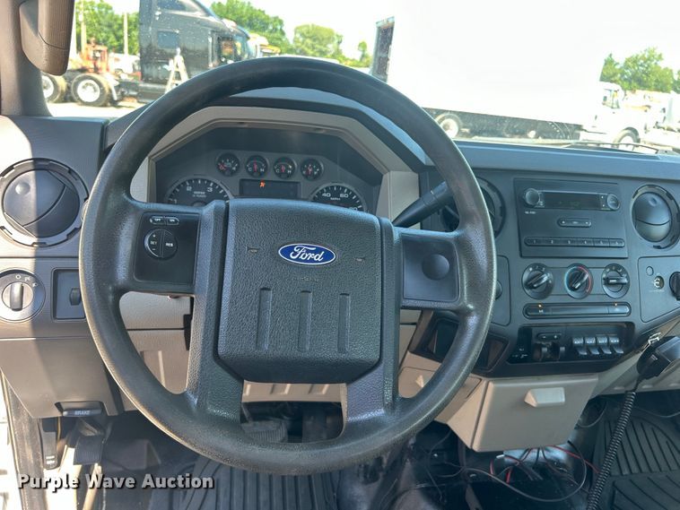 image for item EG0859 2008 Ford F450 Super Duty  SuperCab utility / service truck