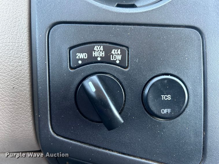 image for item EG0859 2008 Ford F450 Super Duty  SuperCab utility / service truck