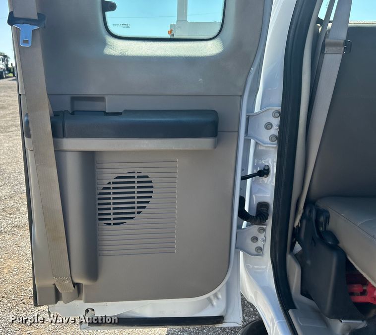 image for item EG0859 2008 Ford F450 Super Duty  SuperCab utility / service truck