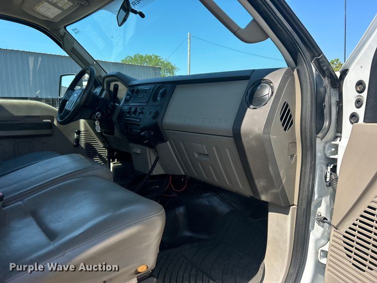 image for item EG0859 2008 Ford F450 Super Duty  SuperCab utility / service truck