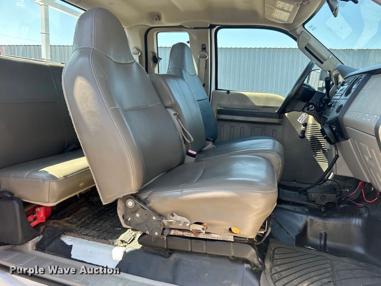 image for item EG0859 2008 Ford F450 Super Duty  SuperCab utility / service truck