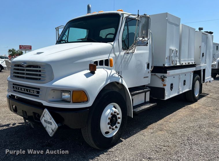 image for item EG0860 2005 Sterling Acterra fuel / lube truck