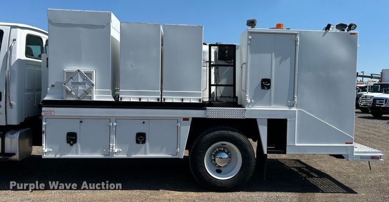 image for item EG0860 2005 Sterling Acterra fuel / lube truck