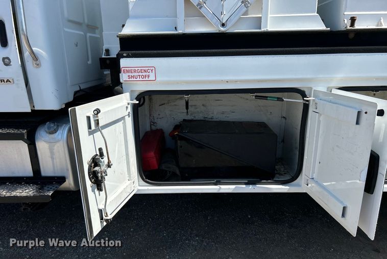 image for item EG0860 2005 Sterling Acterra fuel / lube truck