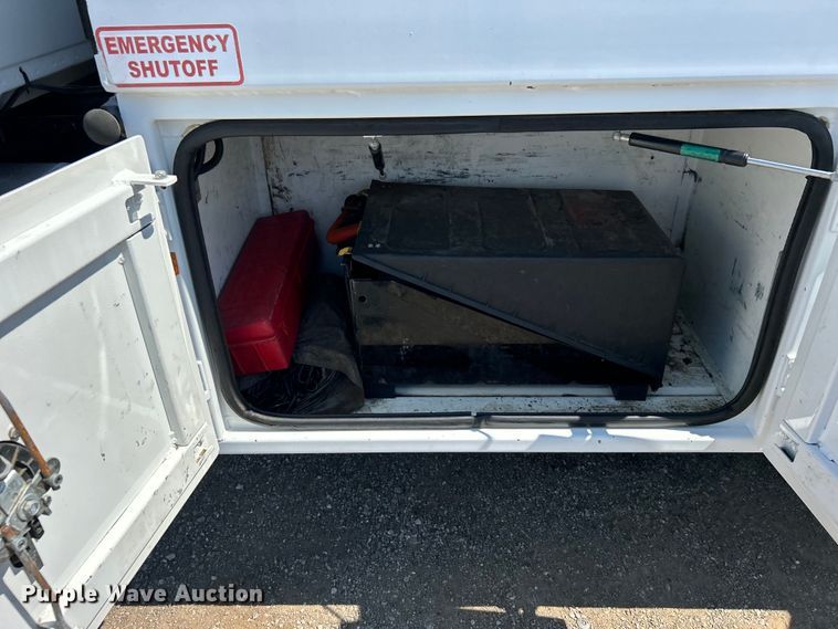 image for item EG0860 2005 Sterling Acterra fuel / lube truck