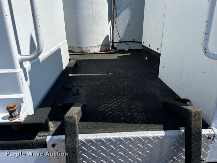 image for item EG0860 2005 Sterling Acterra fuel / lube truck