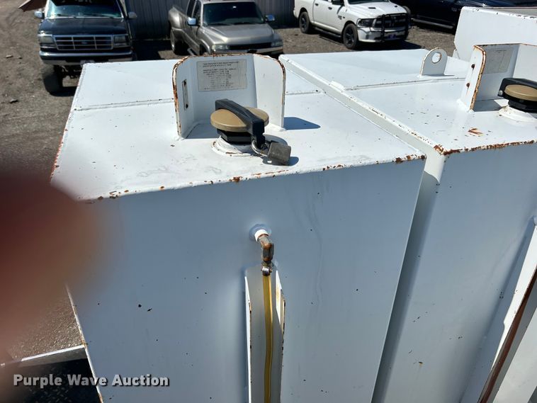 image for item EG0860 2005 Sterling Acterra fuel / lube truck