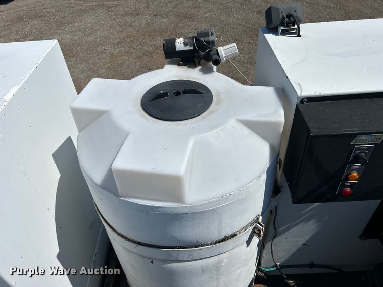 image for item EG0860 2005 Sterling Acterra fuel / lube truck