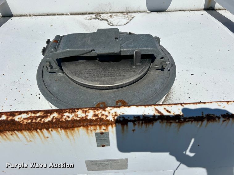 image for item EG0860 2005 Sterling Acterra fuel / lube truck