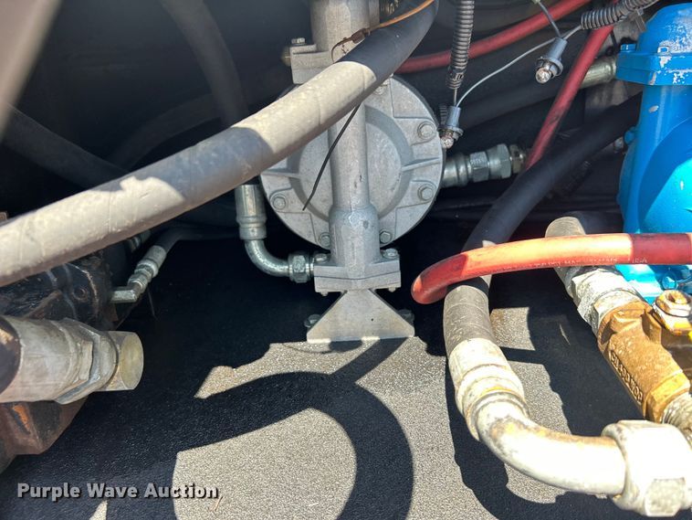 image for item EG0860 2005 Sterling Acterra fuel / lube truck