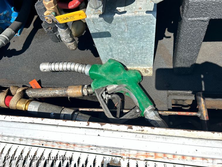 image for item EG0860 2005 Sterling Acterra fuel / lube truck