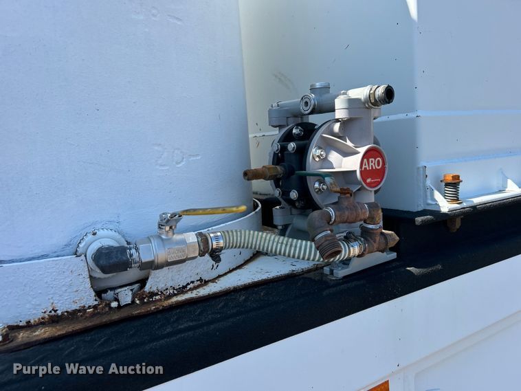 image for item EG0860 2005 Sterling Acterra fuel / lube truck