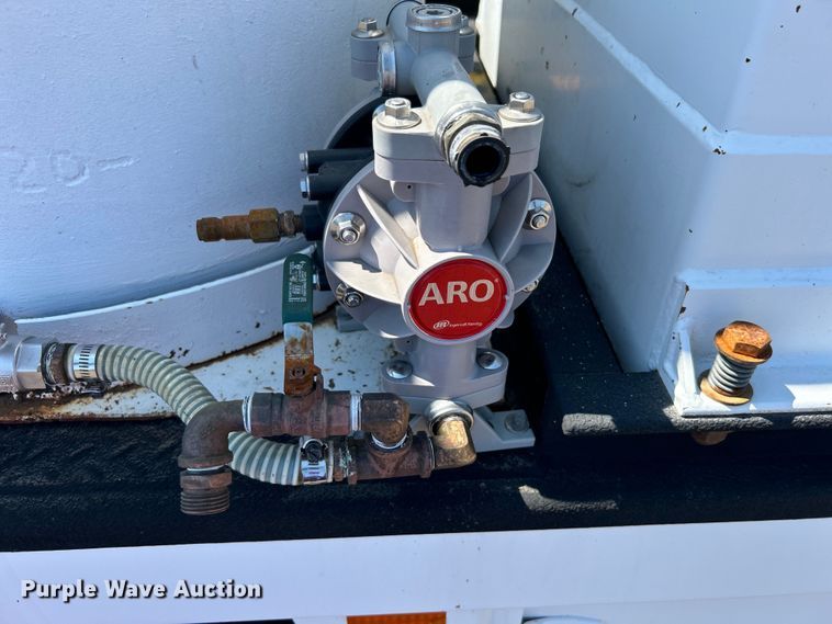 image for item EG0860 2005 Sterling Acterra fuel / lube truck