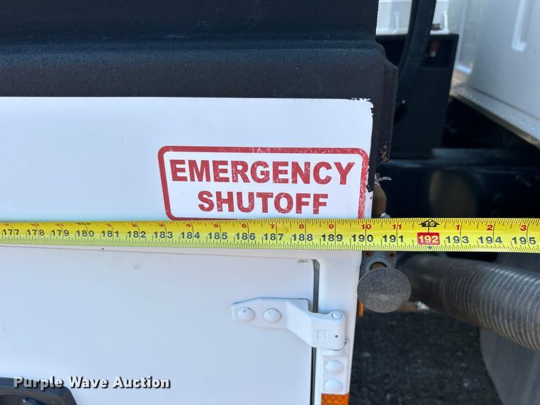 image for item EG0860 2005 Sterling Acterra fuel / lube truck