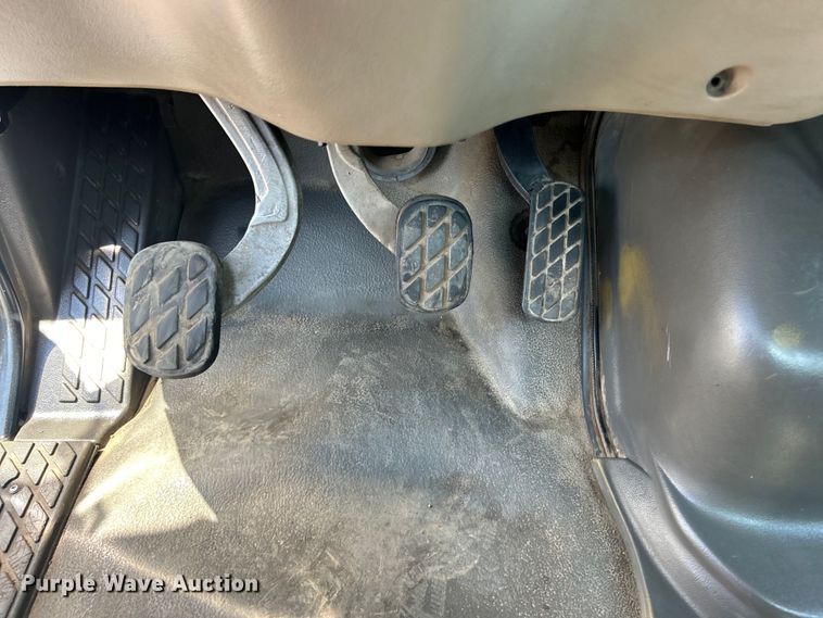 image for item EG0860 2005 Sterling Acterra fuel / lube truck