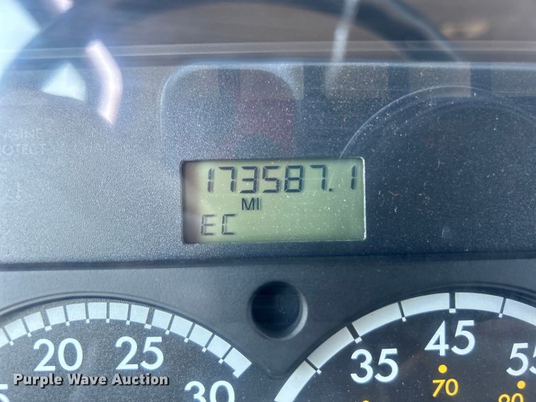 image for item EG0860 2005 Sterling Acterra fuel / lube truck