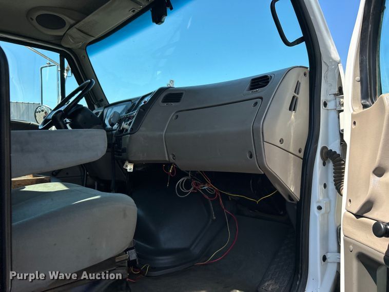 image for item EG0860 2005 Sterling Acterra fuel / lube truck