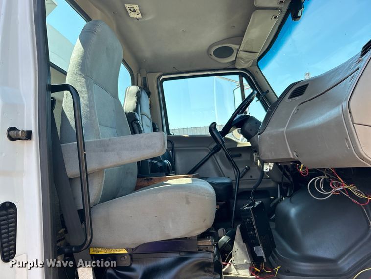 image for item EG0860 2005 Sterling Acterra fuel / lube truck