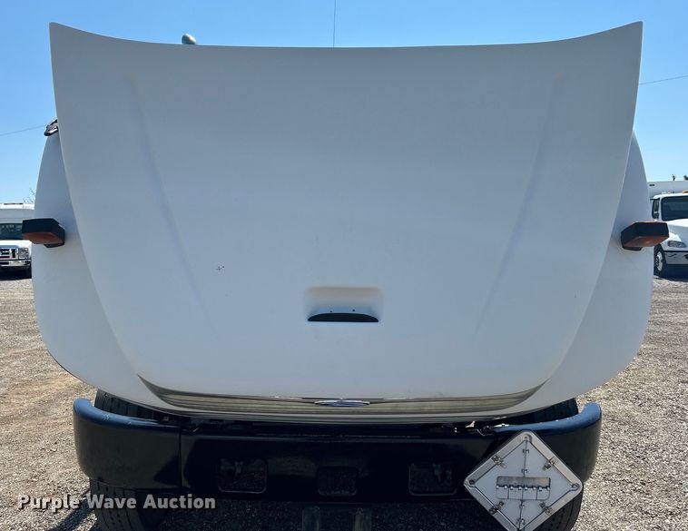 image for item EG0860 2005 Sterling Acterra fuel / lube truck