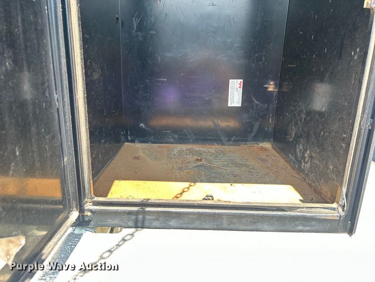 image for item EG0862 2006 International  7400 pressure digger truck