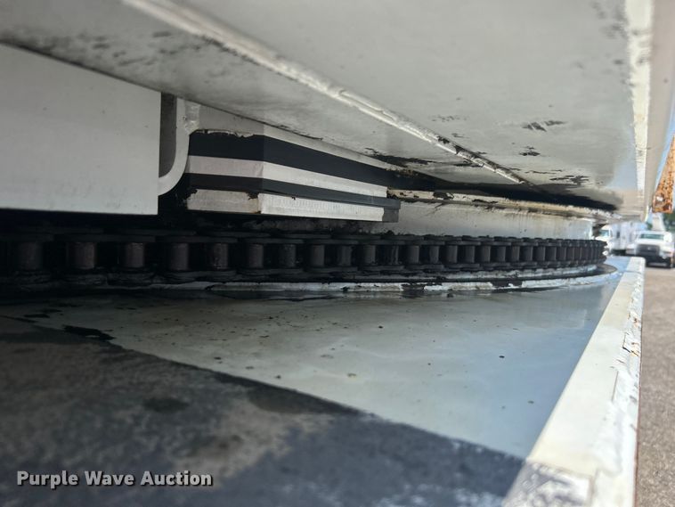 image for item EG0862 2006 International  7400 pressure digger truck