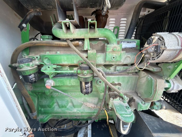 image for item EG0862 2006 International  7400 pressure digger truck