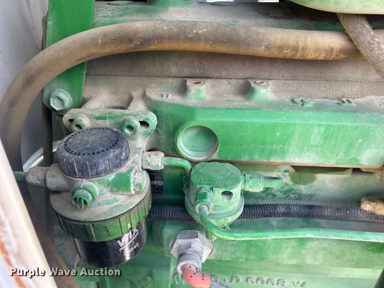 image for item EG0862 2006 International  7400 pressure digger truck