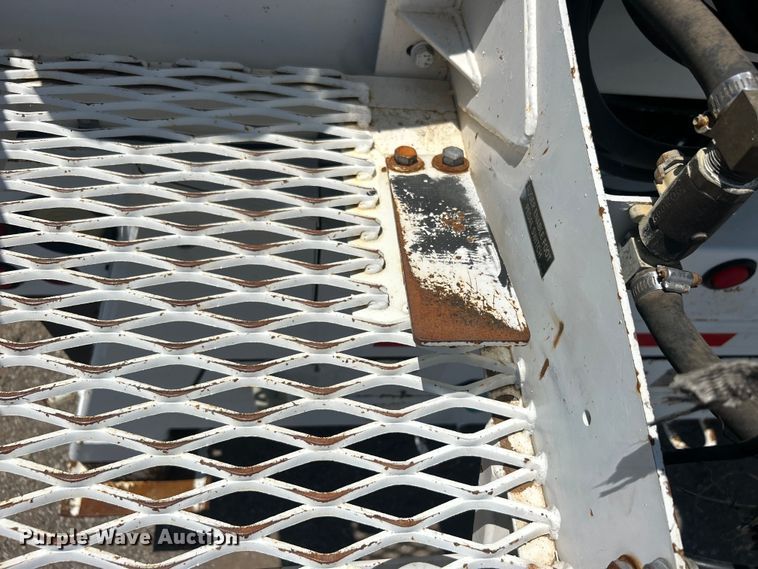 image for item EG0862 2006 International  7400 pressure digger truck