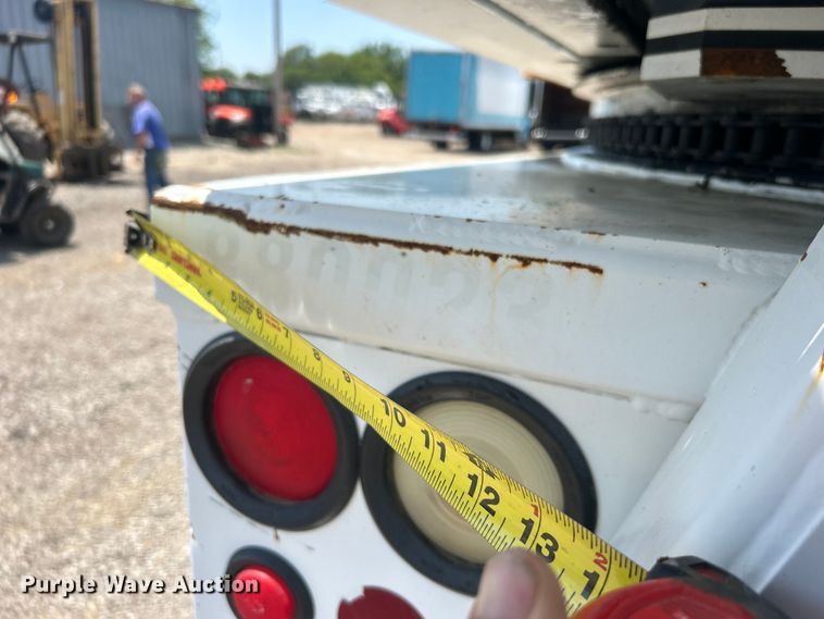 image for item EG0862 2006 International  7400 pressure digger truck