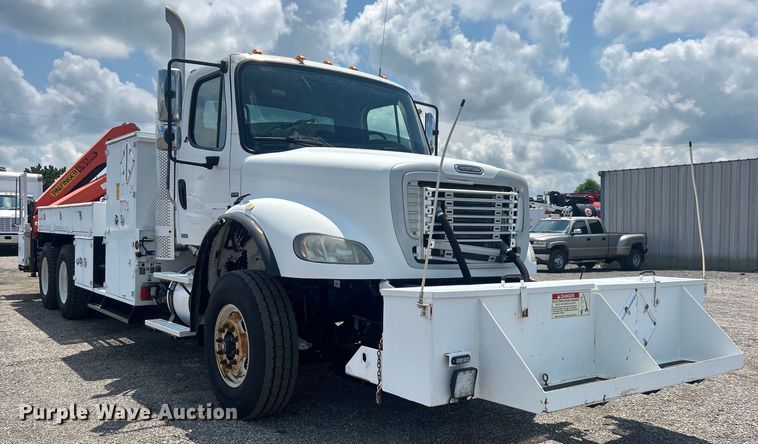 image for item EG0867 2010 Freightliner Business Class M2 crane truck