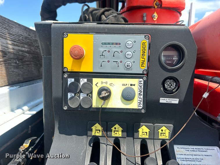 image for item EG0867 2010 Freightliner Business Class M2 crane truck